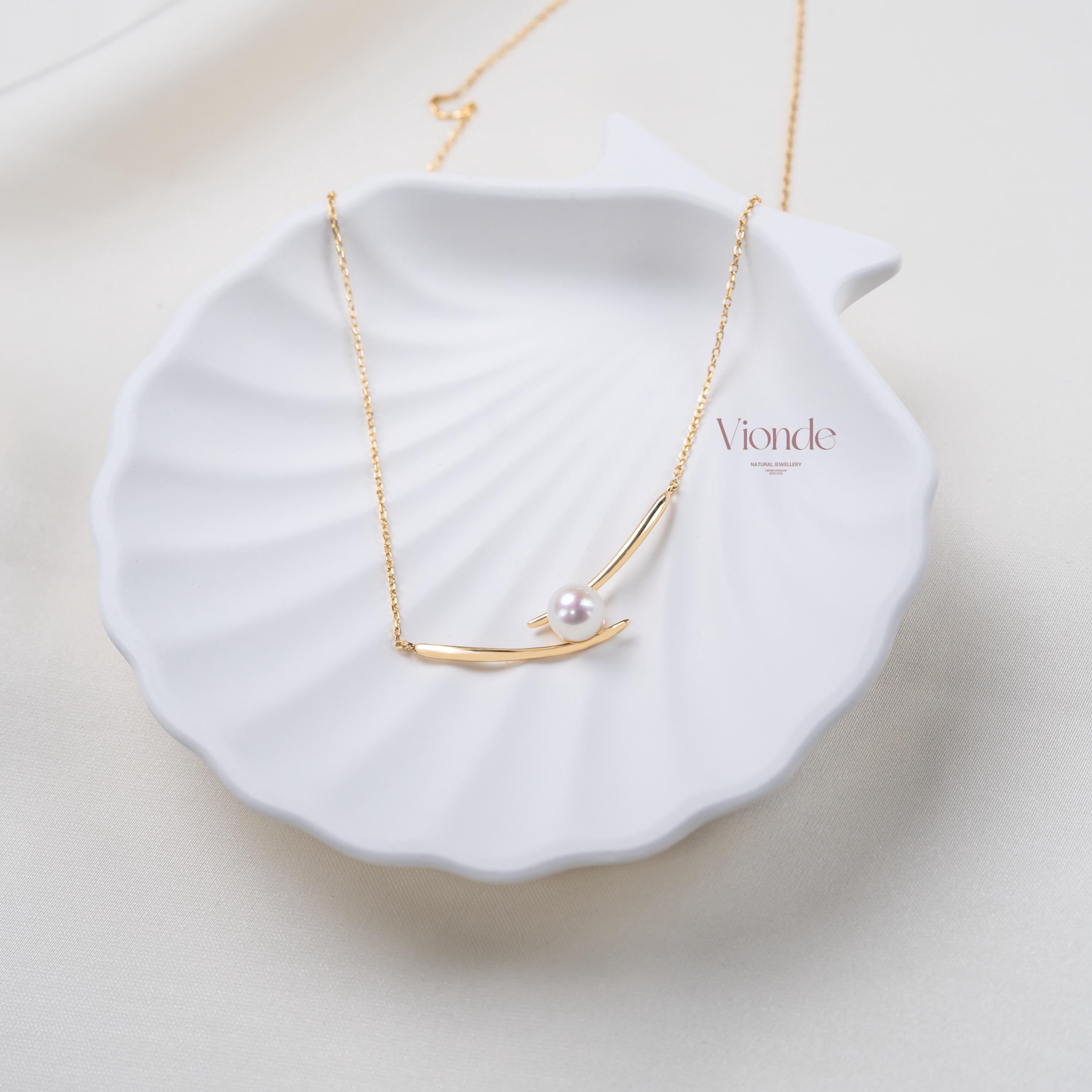 Moon Pendant Necklace