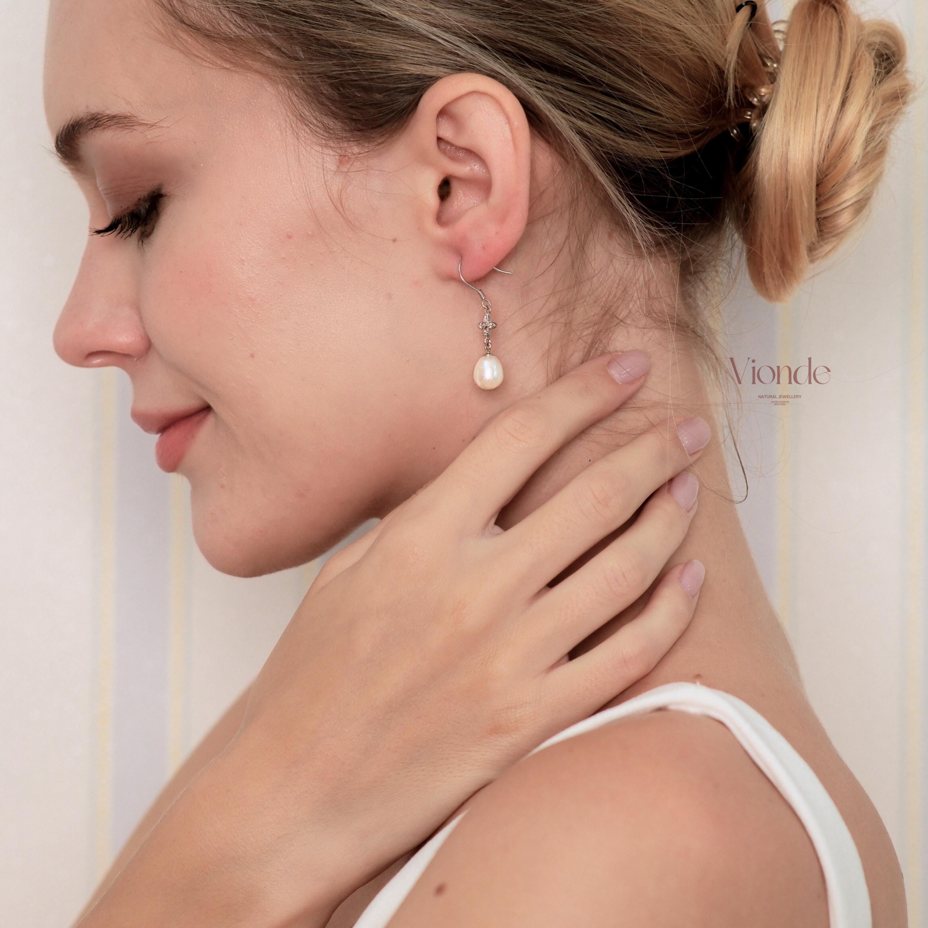 Silver Alyssum Earrings