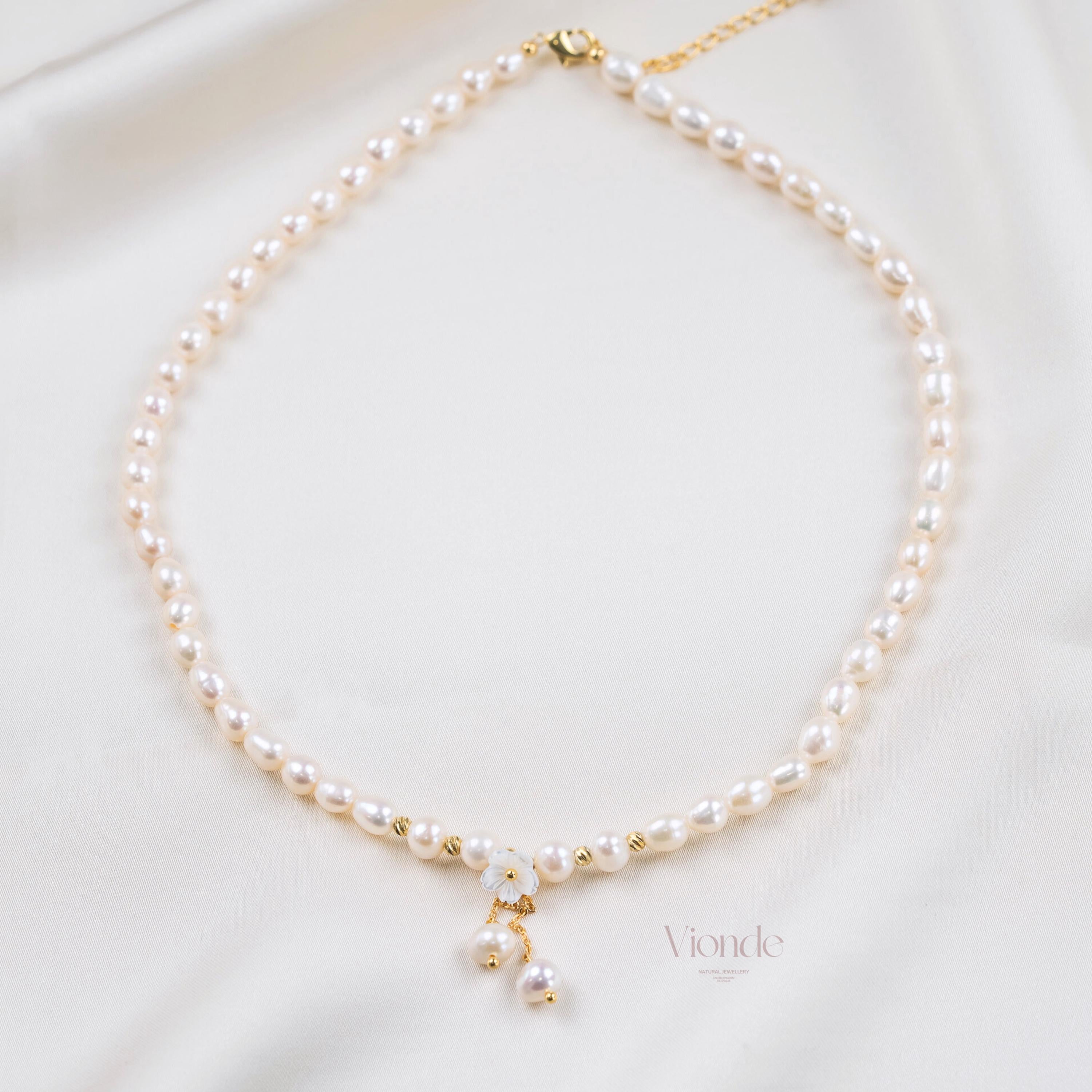 Dainty Floral Necklace