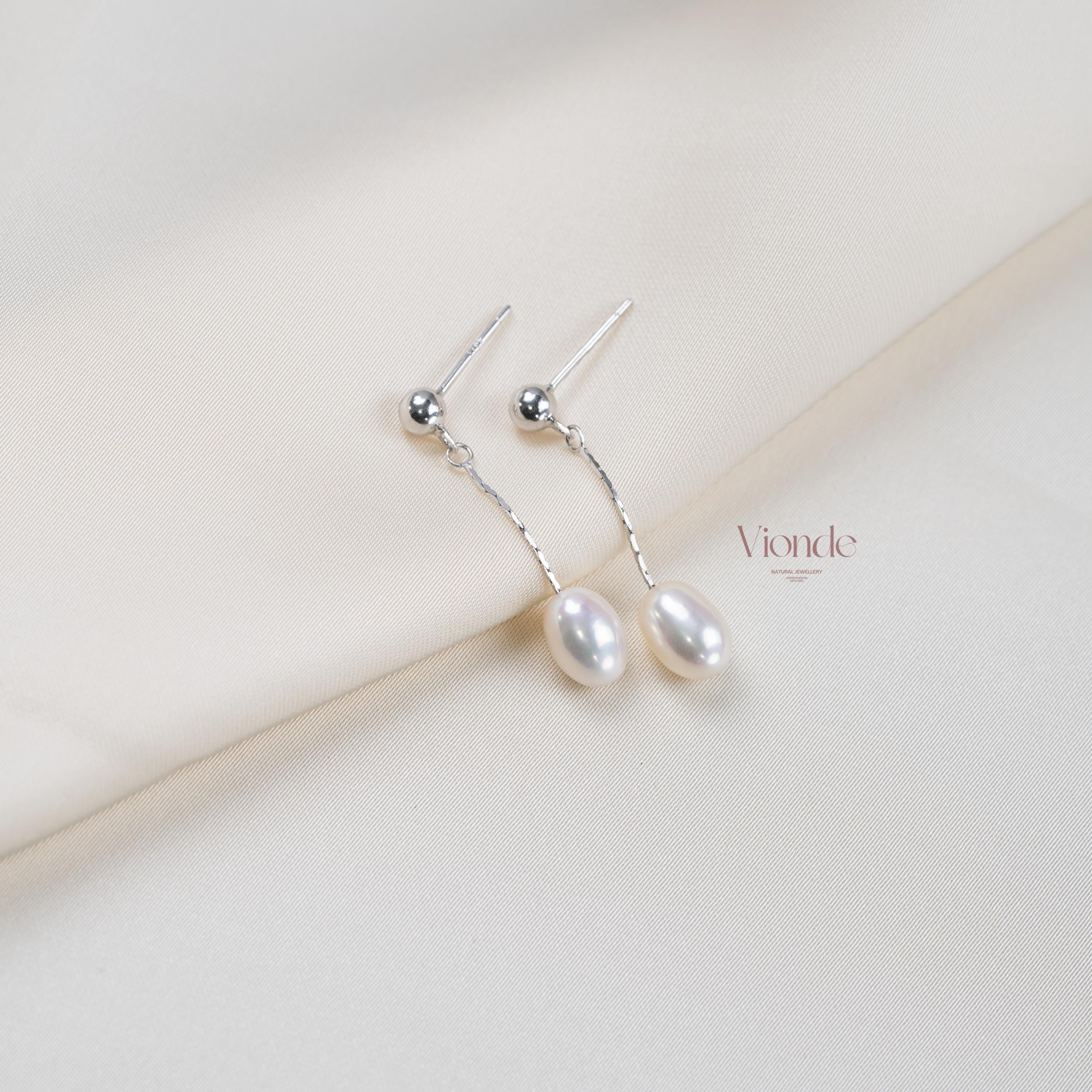 Silver Pearl Drop Earrings