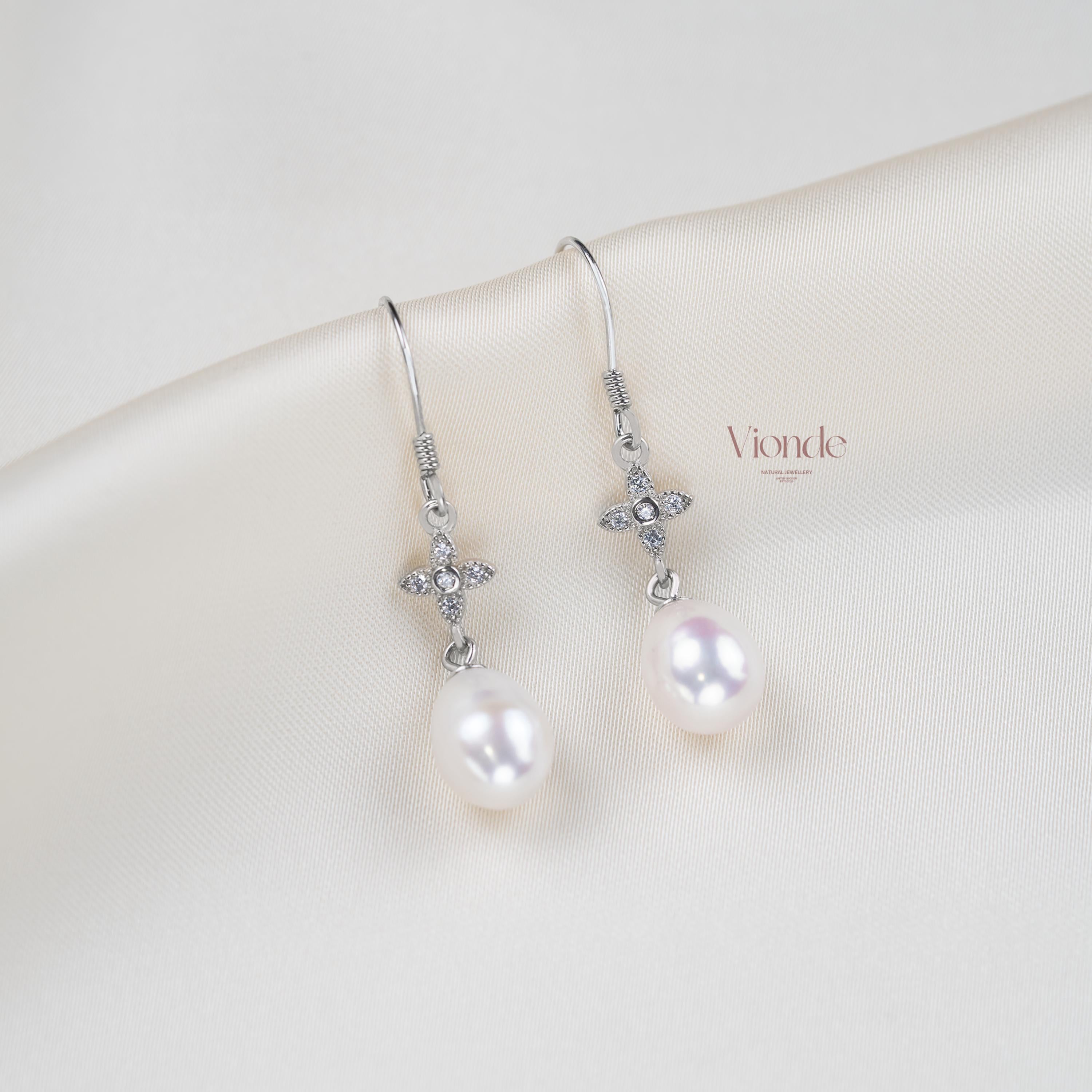 Silver Alyssum Earrings