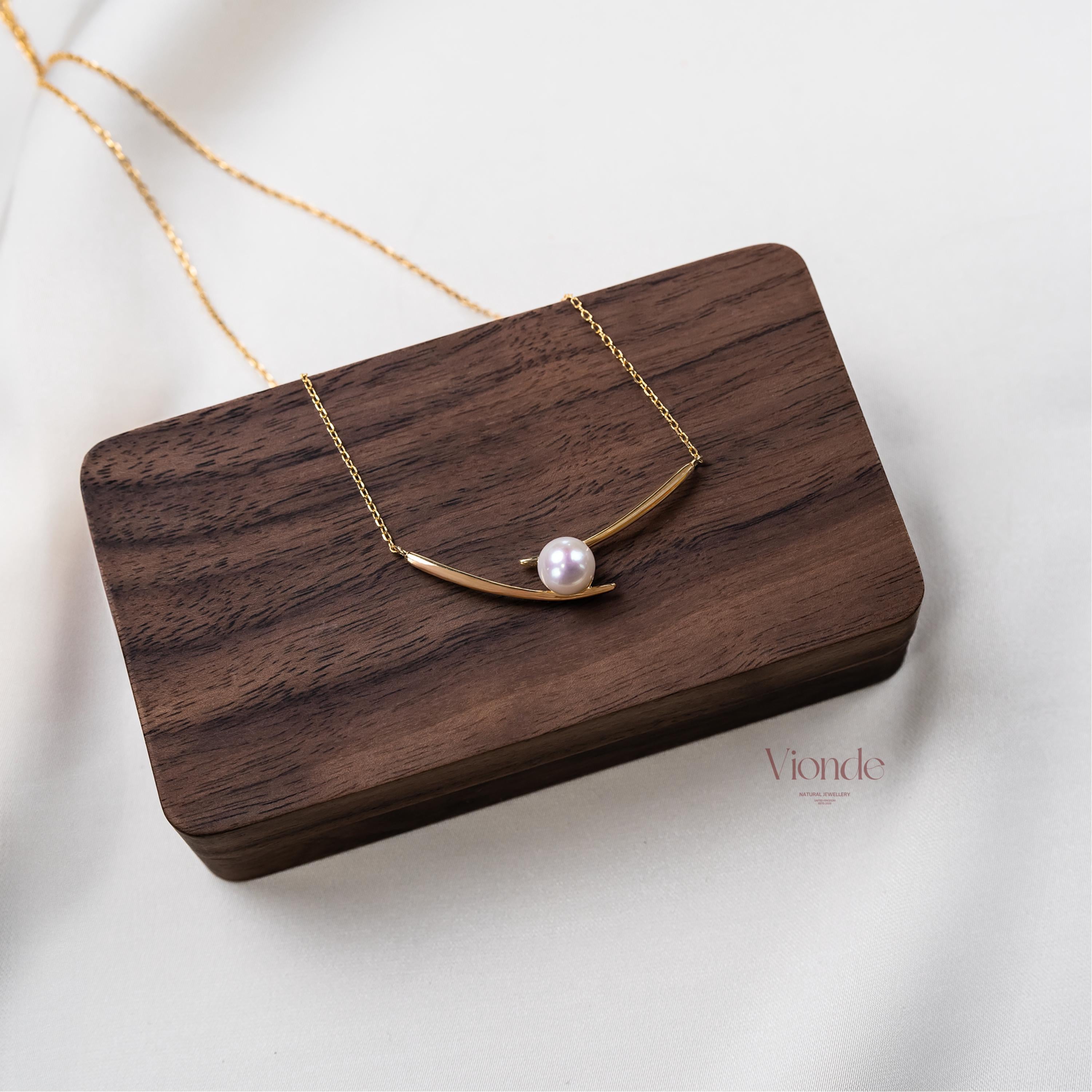 Moon Pendant Necklace